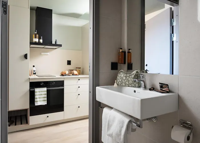 Hotel apartamentowy Vander Altona 4*